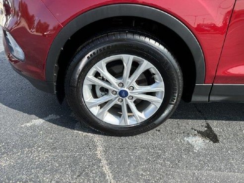 2019 Ford Escape SE Ruby Red Metallic Tinted Clearcoat, Plymouth, WI