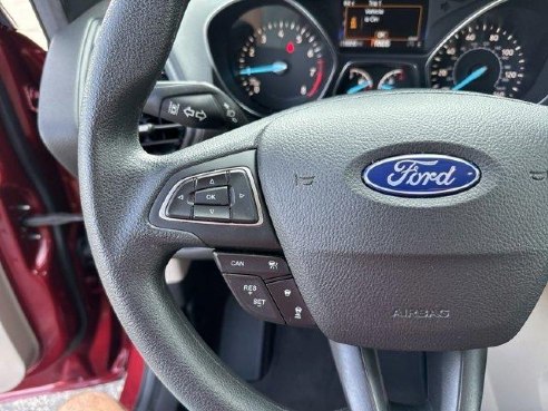 2019 Ford Escape SE Ruby Red Metallic Tinted Clearcoat, Plymouth, WI