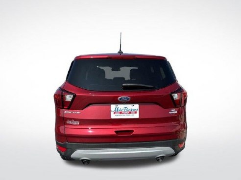 2019 Ford Escape SE Ruby Red Metallic Tinted Clearcoat, Plymouth, WI