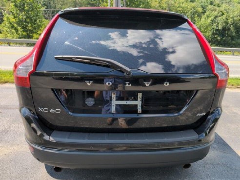 2013 Volvo XC60 3.2 Platinum Black Sapphire Metallic, Saint Johnsbury, VT