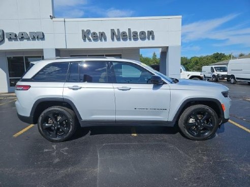 2023 Jeep Grand Cherokee Limited Silver, Dixon, IL