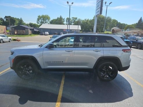 2023 Jeep Grand Cherokee Limited Silver, Dixon, IL