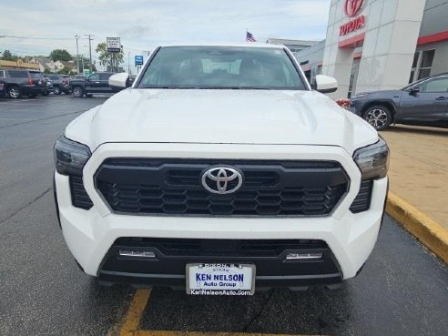 2024 Toyota Tacoma TRD Off-Road White, Dixon, IL