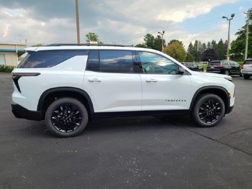 2024 Chevrolet Traverse FWD LT Summit White, Kiel, WI