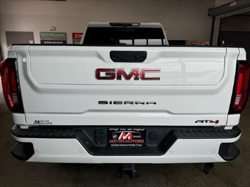 2023 GMC Sierra 2500HD AT4 White, Plymouth, WI