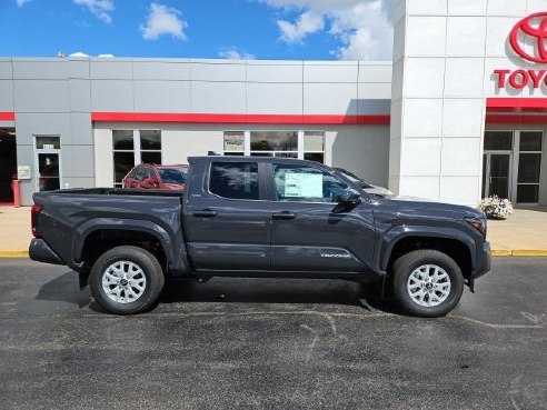 2024 Toyota Tacoma SR5 Black, Dixon, IL