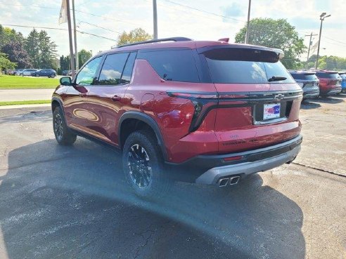 2024 Chevrolet Traverse AWD Z71 Radiant Red Tintcoat, Kiel, WI