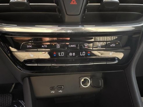 2025 Buick Encore GX Avenir Off-white, Dixon, IL