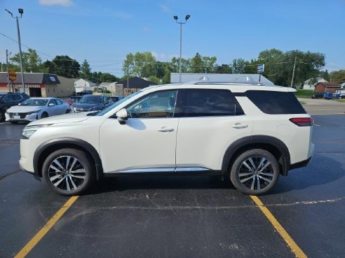 2024 Nissan Pathfinder Platinum White, Dixon, IL