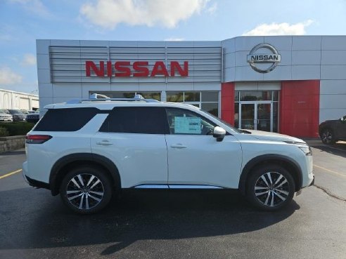 2024 Nissan Pathfinder Platinum White, Dixon, IL