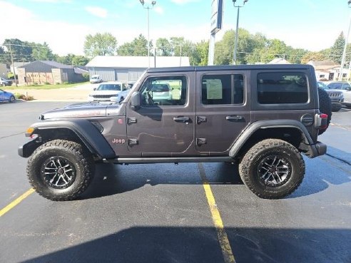 2024 Jeep Wrangler Rubicon Gray, Dixon, IL