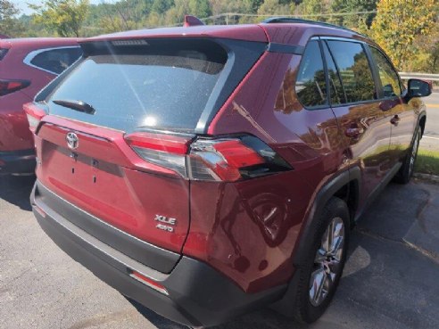 2021 Toyota RAV4 XLE Premium Ruby Flare Pearl, Saint Johnsbury, VT