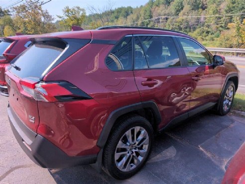 2021 Toyota RAV4 XLE Premium Ruby Flare Pearl, Saint Johnsbury, VT