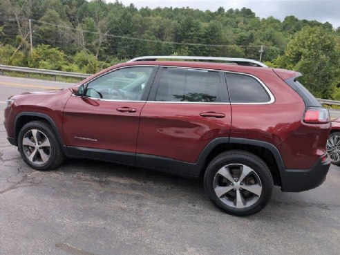 2021 Jeep Cherokee Limited Velvet Red Pearl Coat, Saint Johnsbury, VT