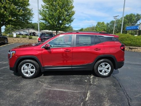 2024 GMC Terrain SLE Red, Dixon, IL