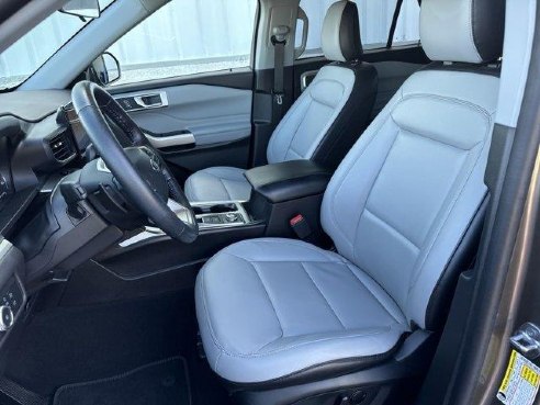 2021 Ford Explorer XLT Stone Gray Metallic, Plymouth, WI