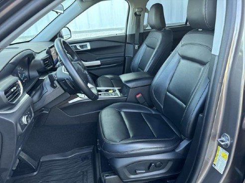 2021 Ford Explorer XLT Stone Gray Metallic, Plymouth, WI