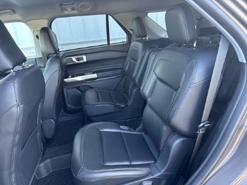 2021 Ford Explorer XLT Stone Gray Metallic, Plymouth, WI