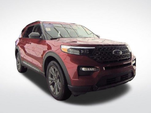 2022 Ford Explorer XLT Rapid Red Metallic Tinted Clearcoat, Plymouth, WI