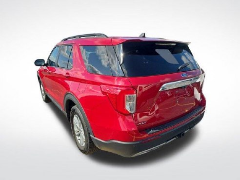 2021 Ford Explorer XLT Rapid Red Metallic Tinted Clearcoat, Plymouth, WI