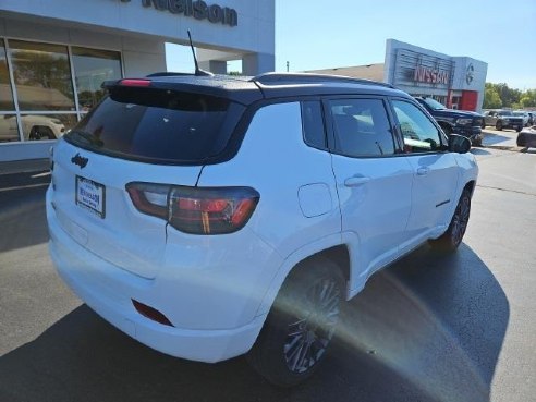 2022 Jeep Compass High Altitude White, Dixon, IL