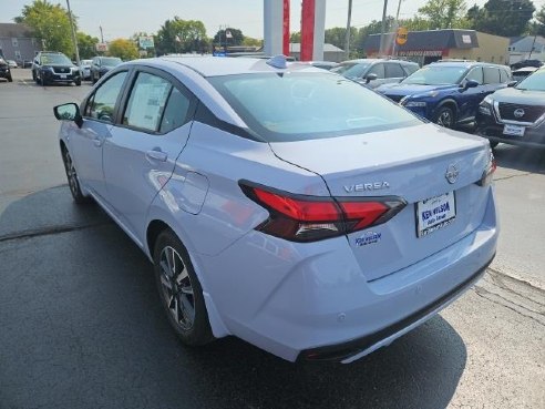 2024 Nissan Versa 1.6 SV Gray, Dixon, IL