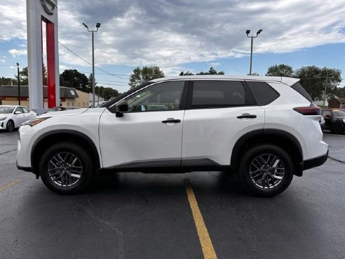 2024 Nissan Rogue S White, Dixon, IL