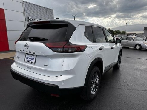 2024 Nissan Rogue S White, Dixon, IL