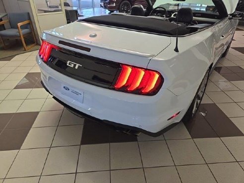 2022 Ford Mustang GT Premium Oxford White, Plymouth, WI