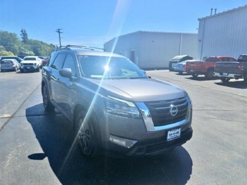 2022 Nissan Pathfinder SV Gray, Dixon, IL