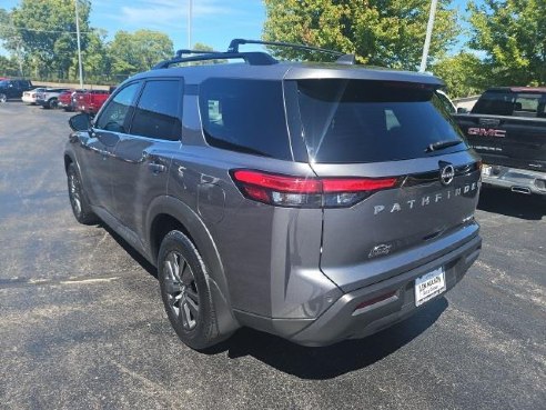 2022 Nissan Pathfinder SV Gray, Dixon, IL