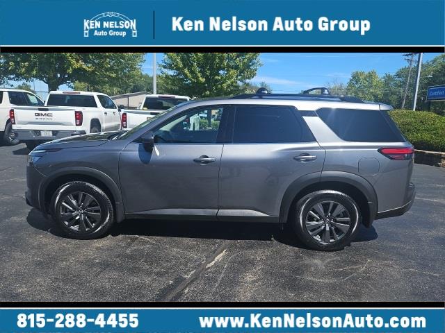 2022 Nissan Pathfinder SV Gray, Dixon, IL