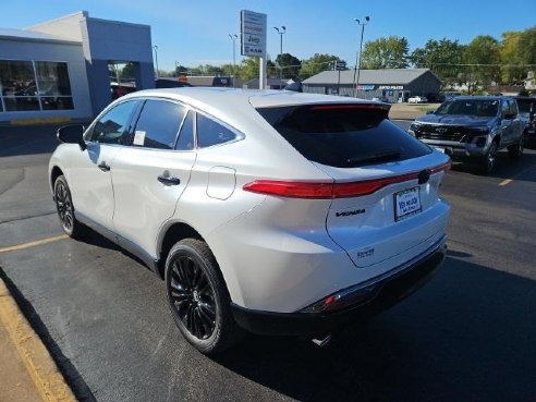 2024 Toyota Venza Nightshade Off-white, Dixon, IL