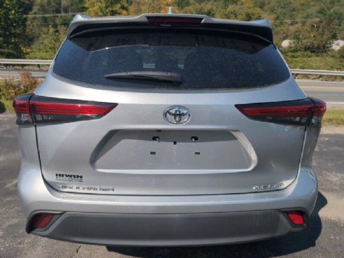 2021 Toyota Highlander XLE Celestial Silver Metallic, Saint Johnsbury, VT