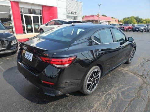 2025 Nissan Sentra SR Black, Dixon, IL