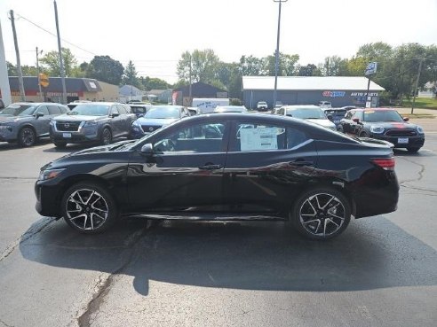 2025 Nissan Sentra SR Black, Dixon, IL