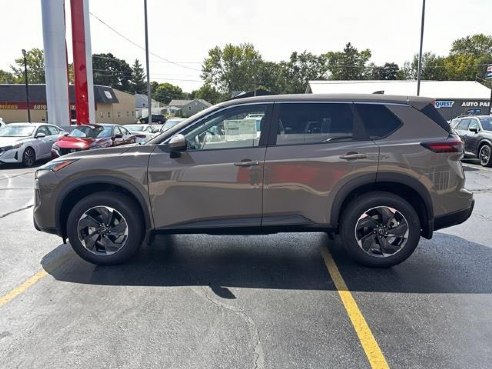 2025 Nissan Rogue SV Beige, Dixon, IL