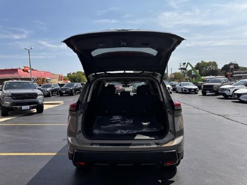 2025 Nissan Rogue SV Beige, Dixon, IL