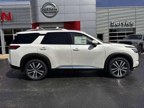 2024 Nissan Pathfinder Platinum White, Dixon, IL