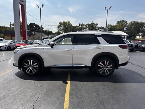 2024 Nissan Pathfinder Platinum White, Dixon, IL