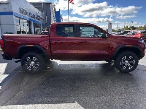 2024 GMC Canyon AT4 Red, Dixon, IL