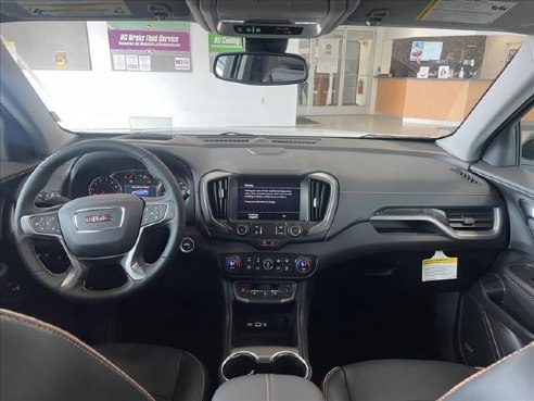 2024 GMC Terrain AT4 White, Plymouth, WI