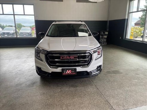 2024 GMC Terrain AT4 White, Plymouth, WI