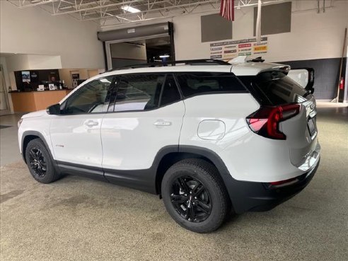 2024 GMC Terrain AT4 White, Plymouth, WI