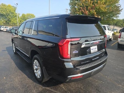 2024 GMC Yukon XL SLT Black, Dixon, IL