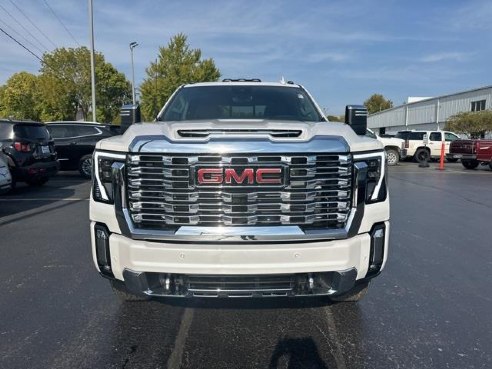 2025 GMC Sierra 2500HD Denali White, Dixon, IL