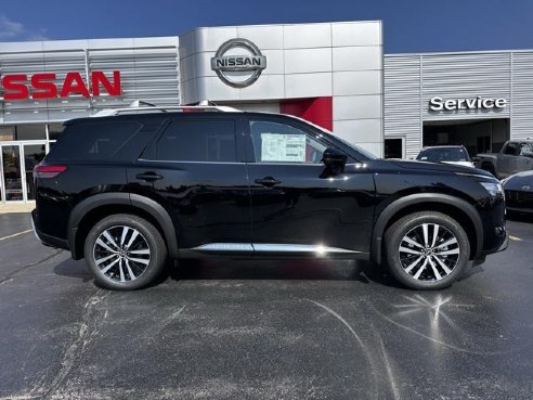 2024 Nissan Pathfinder Platinum Black, Dixon, IL