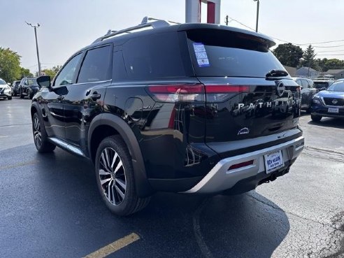 2024 Nissan Pathfinder Platinum Black, Dixon, IL