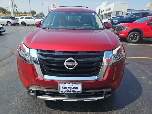 2024 Nissan Pathfinder Platinum Red, Dixon, IL