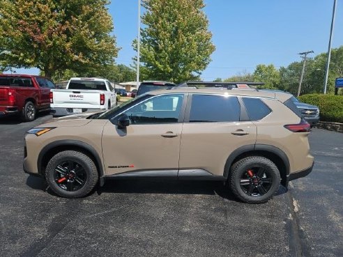 2025 Nissan Rogue Beige, Dixon, IL